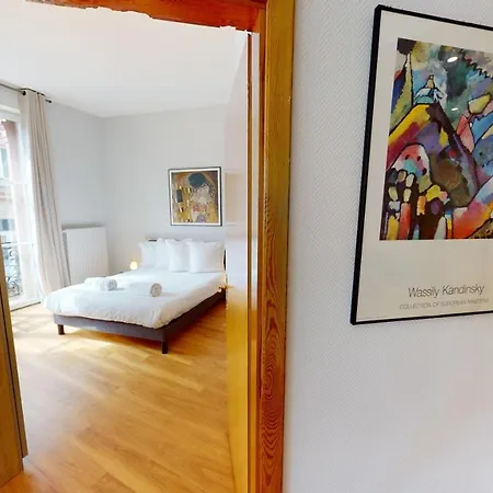 Bleu Mesange - 2 Bedrooms And 2 Bathrooms *